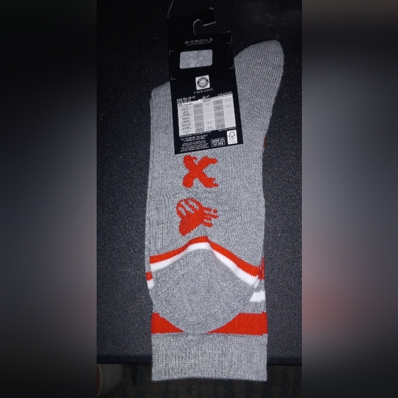 Gloomy The Naughty Grizzly  Men Crew Sock 8-12 - Picture 2 of 2